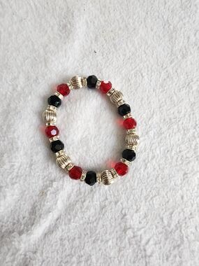 Red and Black Beaded Stretch Bracelet with Gold Accents